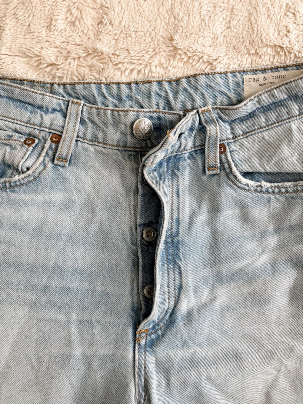 rag & bone Alex High Rise Denim Shorts Raw Hem Light Wash Size 29